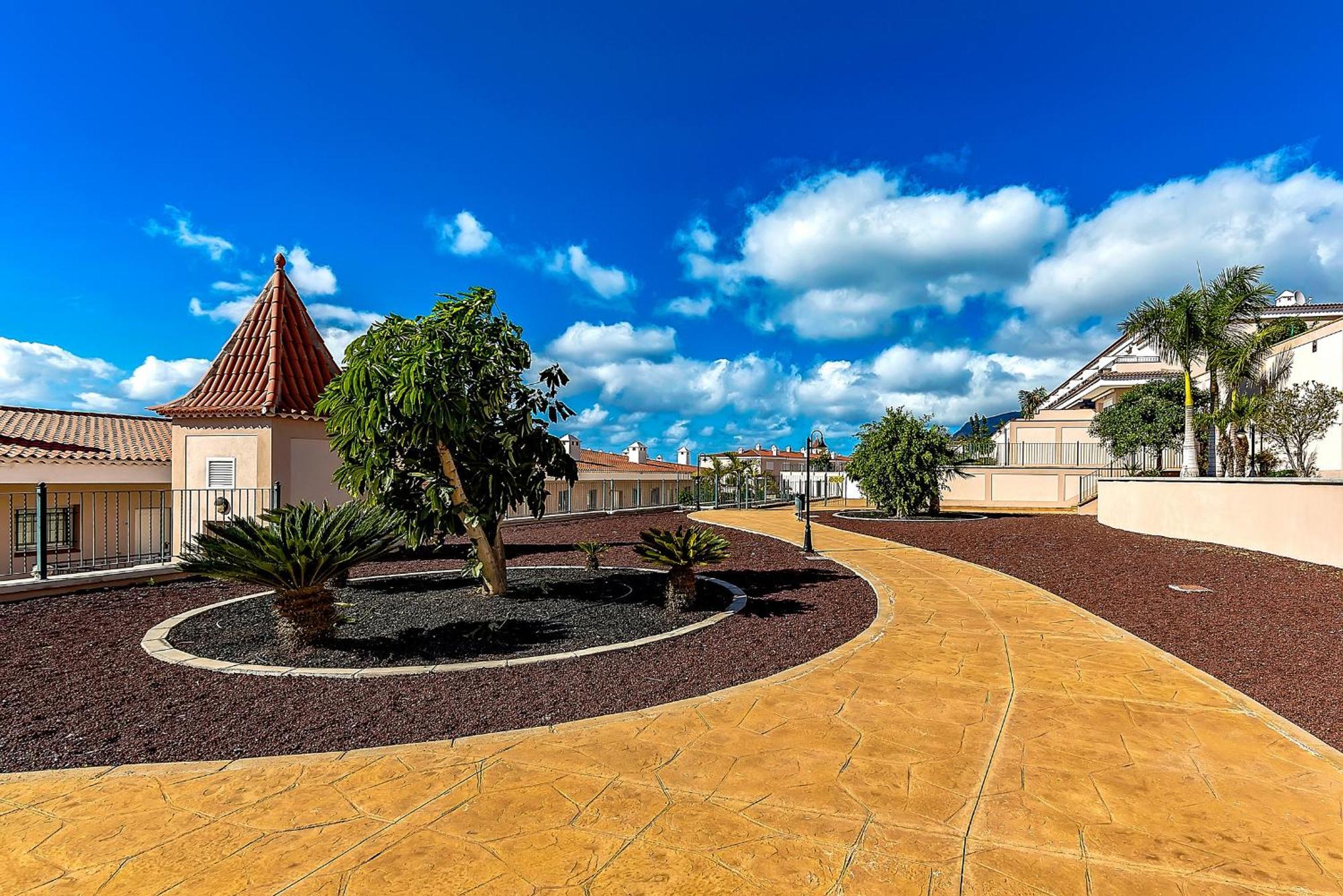 Spacious Ocean View Family Townhouse Пуэрто-де-Сантьяго Экстерьер фото
