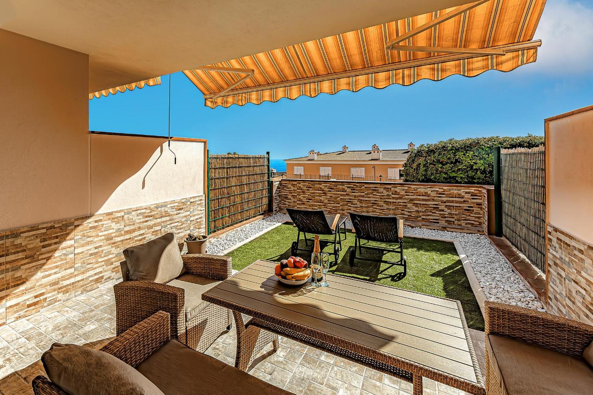 Spacious Ocean View Family Townhouse Пуэрто-де-Сантьяго Экстерьер фото
